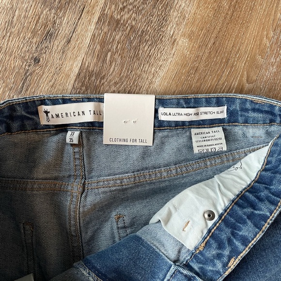 Stylish High Rise Blue Denim Jeans - Picture 2 of 3